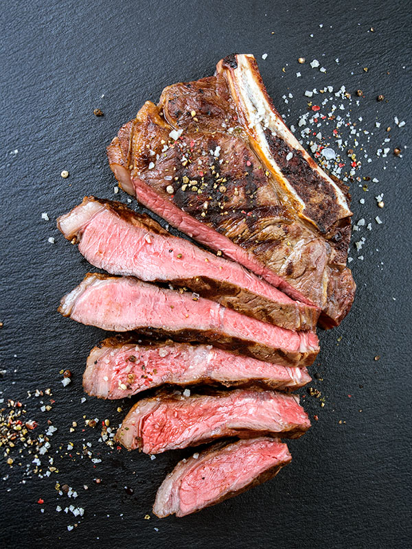 Ochsen-Kotelett – kräftig im Geschmack, zart im Biss. Fleisch von der Metzgerei Schneider Pliezhausen