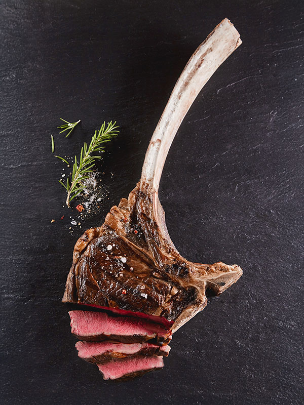 Tomahawk-Steak – Fleisch von der Metzgerei Schneider Pliezhausen