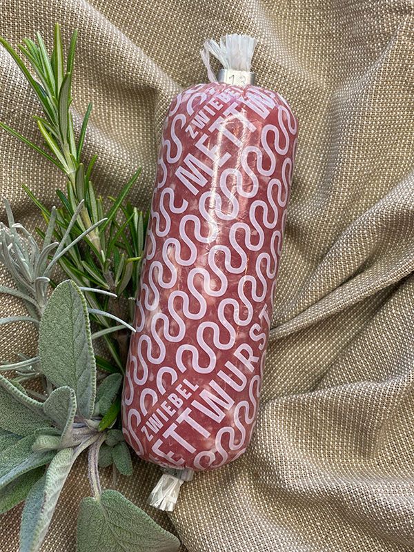 Zwiebelmettwurst – würzig und aromatisch, perfekt zum Vesper von der Metzgerei Schneider Pliezhausen