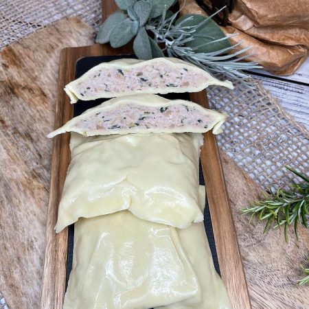 Kalbfleisch-Maultaschen angerichtet von der Metzgerei Schneider Pliezhausen